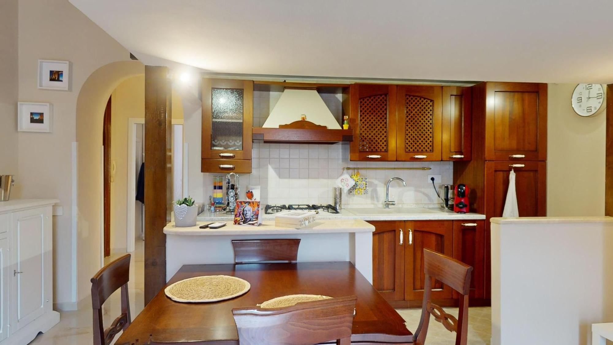 So Apartment *