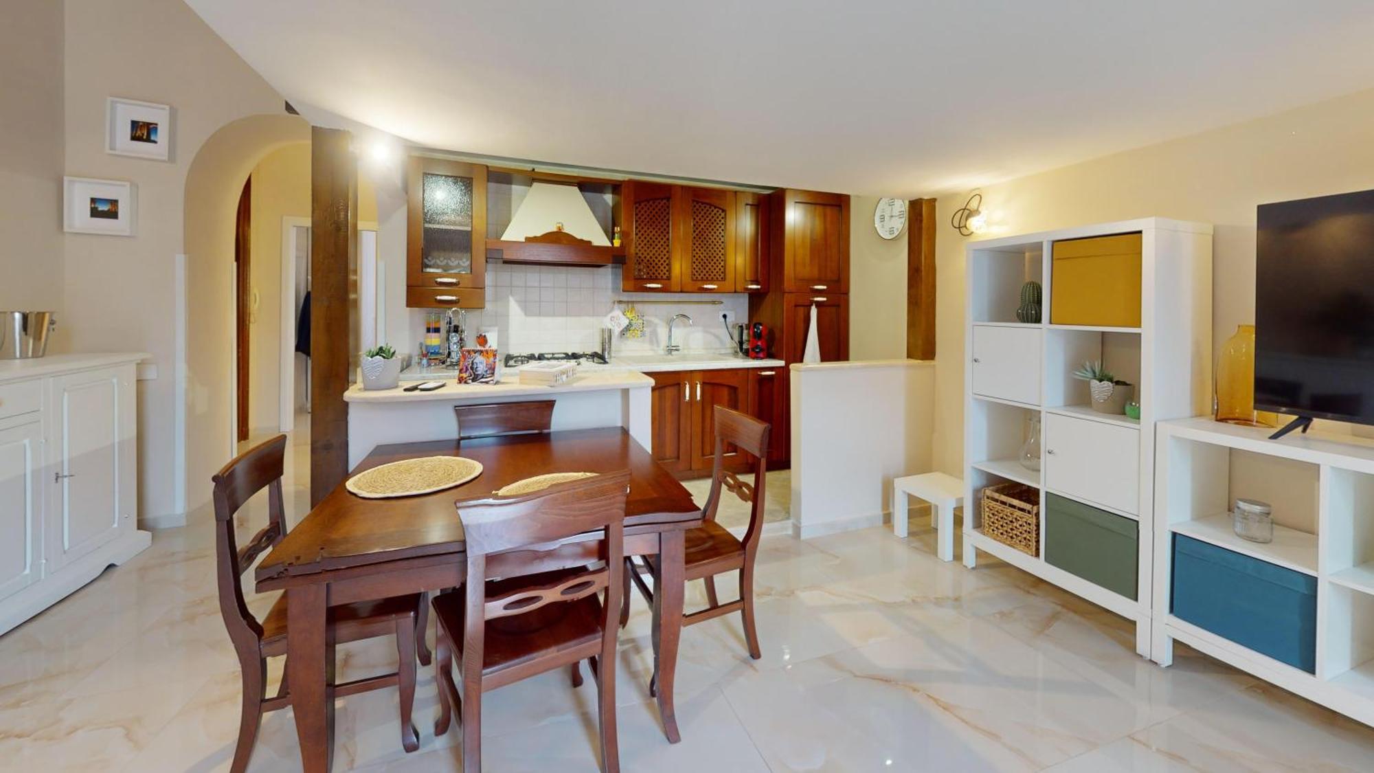 So Apartment *